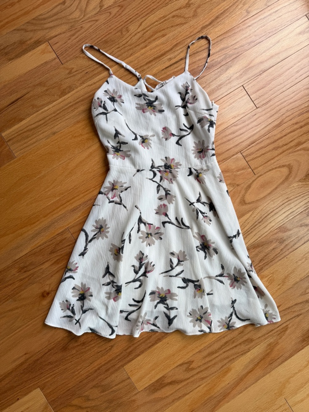 tea n rose White Floral Spaghetti-Strap Mini Dress